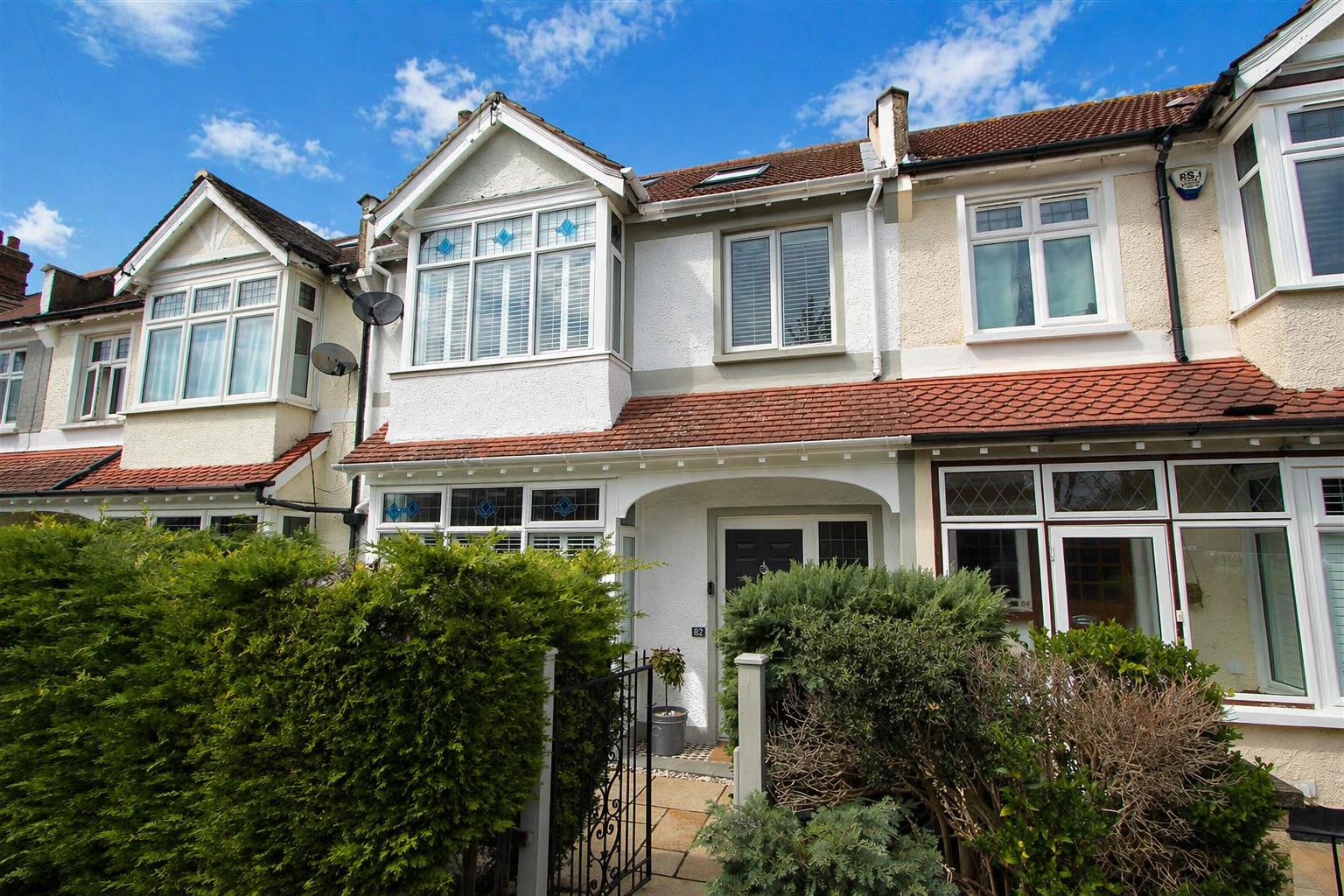 4 bed property in Gordon Road, Carshalton Beeches
